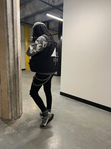 Astronaut Double Chain