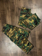 Load image into Gallery viewer, Camo Flare Cargo Pants